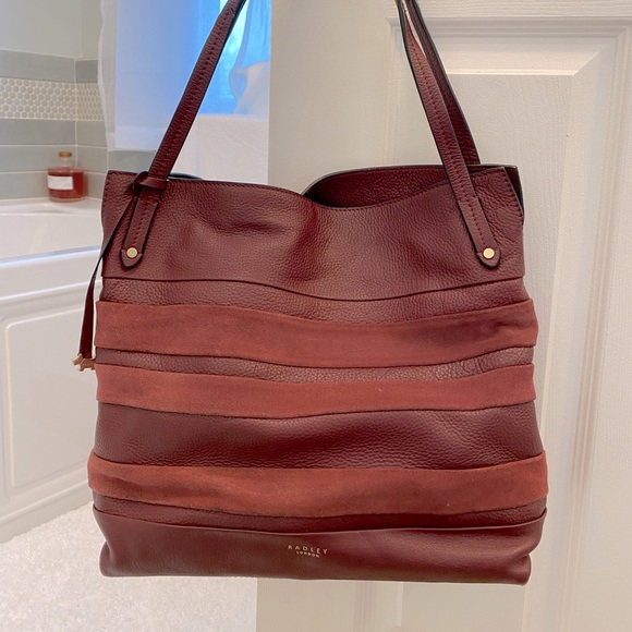Radley London Tote Bag, approx 14” wide, 13” tall, 4.5” deep, 9.5” strap drop - Picture 1 of 7